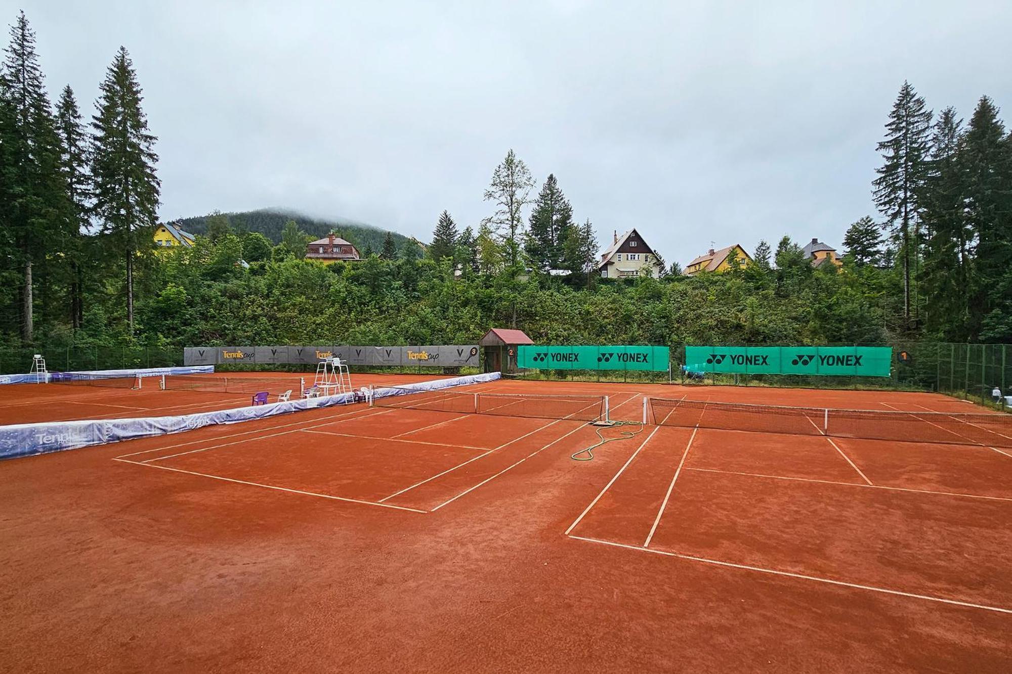 Enjoy Harrachov - Atraktivní slunné studio Čertovka v centru Harrachova s herní konzolí, Netflix, jedinečným výhledem na Čertovu horu a areál skokanských můstků se sjezdovkou Esterno foto